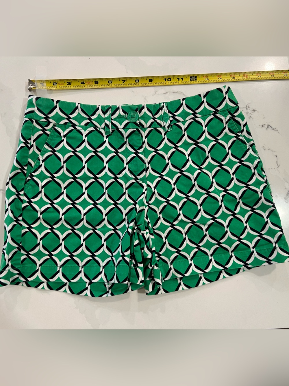 crown & ivy Green Black White Geometric Shorts